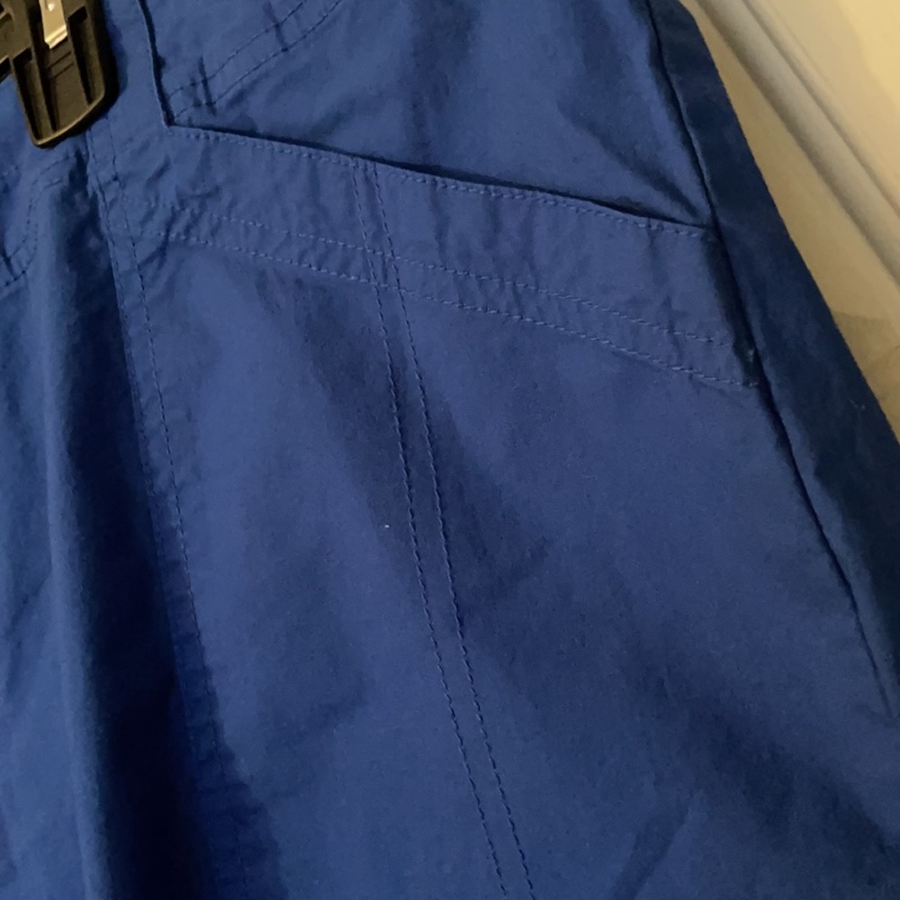 Shorts - Picture 4 of 7